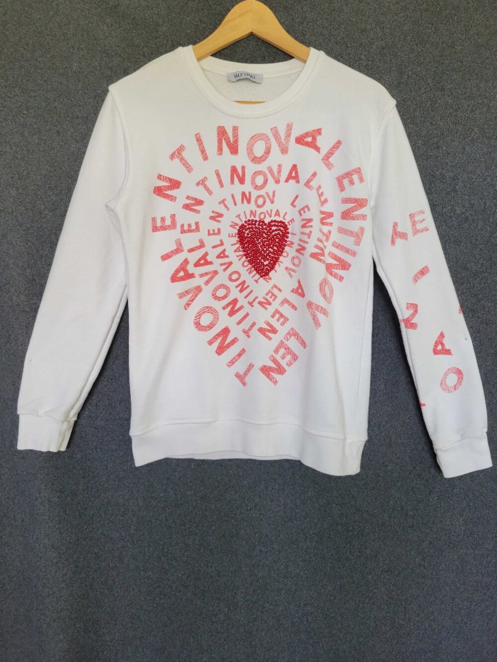 Valentino Ready To Wear White Red Beaded Heart Sweatshirt Logographic Pop Edgy M
